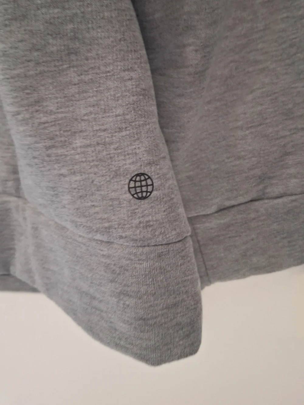 Adidas Men’s Gray Crewneck Sweatshirt with Classic 3 Stripe Sleeve